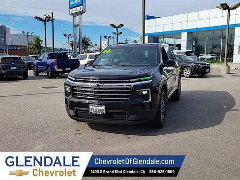 New 2026 Chevrolet Traverse LT w/ Driver Confidence Package image 3