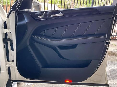 Used 2016 Mercedes-Benz GLE 63 AMG S image 22