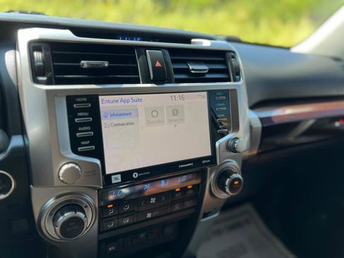 Used 2020 Toyota 4Runner Limited image 27