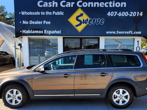 Used 2012 Volvo XC70 3.2 image 9