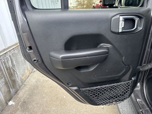 Used 2020 Jeep Wrangler Unlimited Sport S AWD/4WD image 8