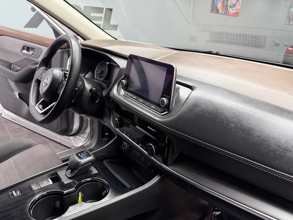 Used 2022 Nissan Rogue SV FWD image 47