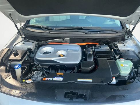 Used 2016 Hyundai Sonata SE image 18