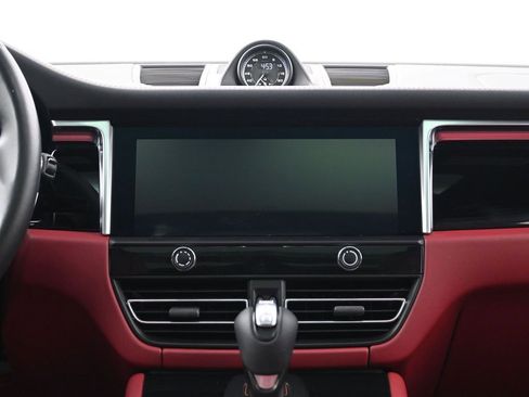 Certified 2022 Porsche Macan GTS AWD/4WD image 11