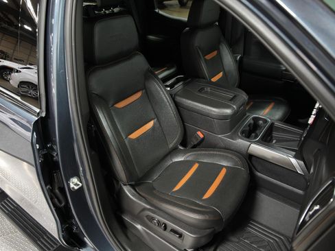 Used 2020 GMC Sierra 1500 AT4 w/ AT4 Premium Package image 15