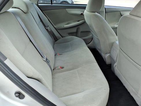 Used 2010 Toyota Corolla LE image 14