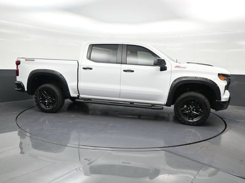 Used 2024 Chevrolet Silverado 1500 Custom Trail Boss AWD/4WD image 7