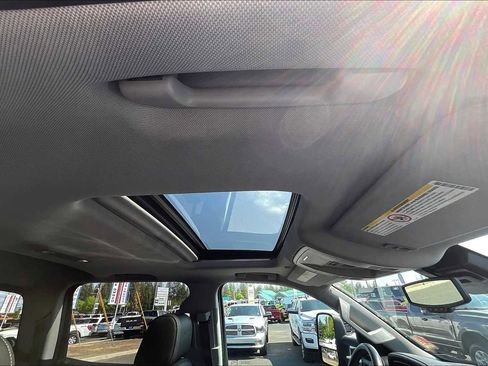 Used 2015 GMC Sierra 3500 Denali image 29