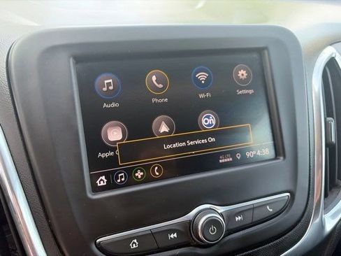 Used 2021 Chevrolet Equinox LT FWD image 22