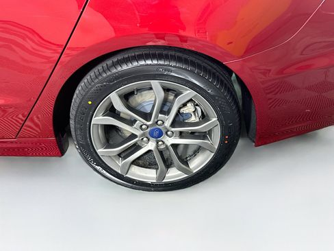 Used 2019 Ford Fusion SEL FWD image 11