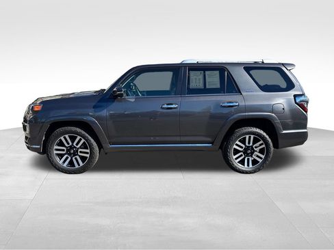 Used 2022 Toyota 4Runner Limited image 4