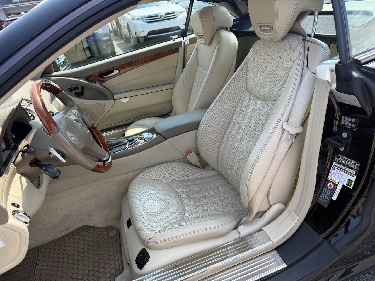 Used 2009 Mercedes-Benz SL 550 image 13