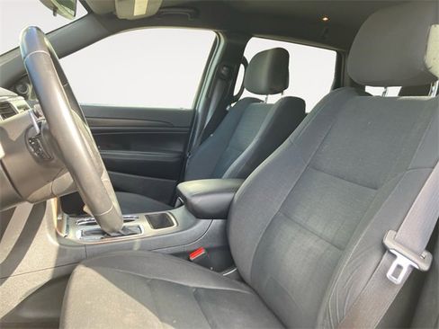 Used 2016 Jeep Grand Cherokee Laredo w/ Quick Order Package 23E image 9