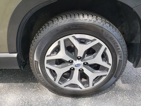 Certified 2024 Subaru Forester Premium AWD/4WD image 20