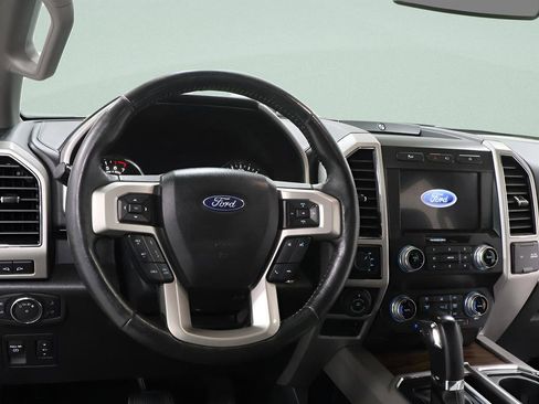 Used 2020 Ford F150 Lariat w/ Equipment Group 502A Luxury AWD/4WD image 9