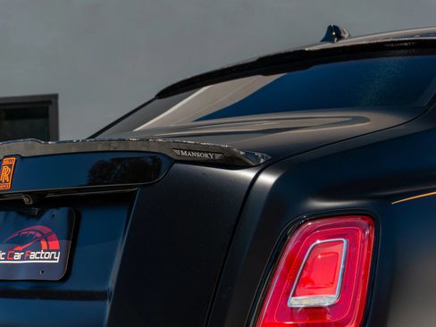 Used 2026 Rolls-Royce Phantom Sedan RWD image 45