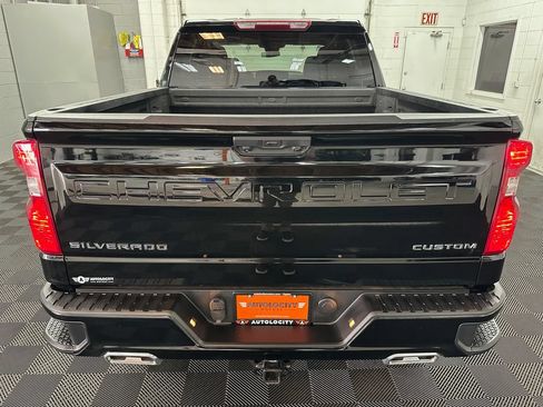 Used 2025 Chevrolet Silverado 1500 Custom Trail Boss AWD/4WD image 8