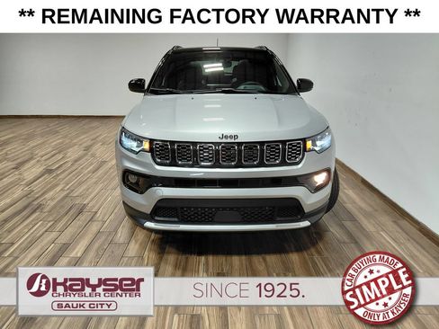 Used 2025 Jeep Compass Limited w/ Sun & Sound Group AWD/4WD image 3