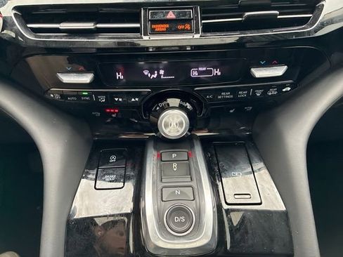 Used 2023 Acura MDX FWD w/ Technology Package image 21