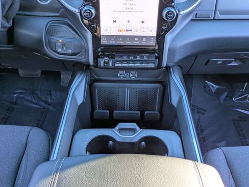 New 2026 RAM 3500 Big Horn AWD/4WD image 19