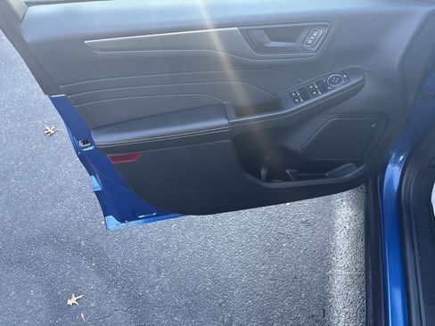 Used 2023 Ford Escape Active image 16