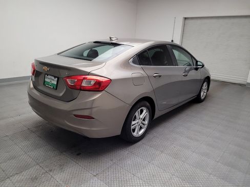 Used 2017 Chevrolet Cruze LT w/ Convenience Package image 9
