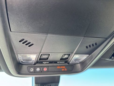 Used 2022 Chevrolet Equinox RS w/ RS Leather Package image 78