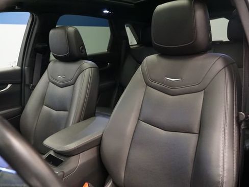 Used 2021 Cadillac XT5 Premium Luxury AWD/4WD image 17