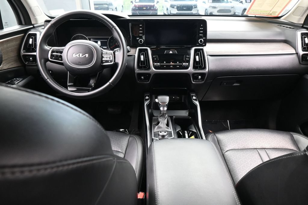 Used 2023 Kia Sorento EX FWD image 40
