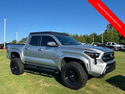 Used 2025 Toyota Tacoma SR5