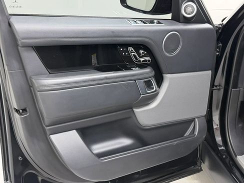 Used 2018 Land Rover Range Rover Supercharged AWD/4WD image 17