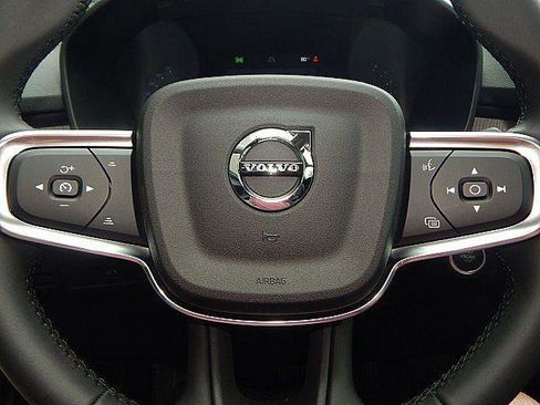 New 2026 Volvo XC40 B5 Core w/ Climate Package AWD/4WD image 20