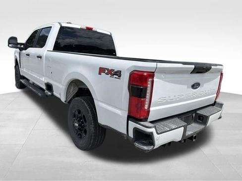 Used 2024 Ford F250 XL w/ STX Appearance Package AWD/4WD image 5