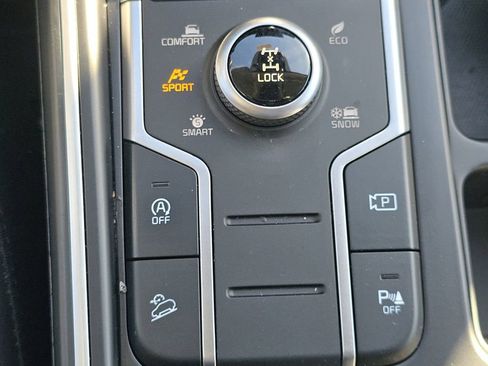 Used 2023 Kia Sorento S w/ Panoramic Sunroof Package image 29