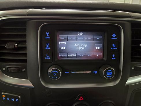 Used 2022 RAM 1500 Classic SLT RWD image 23