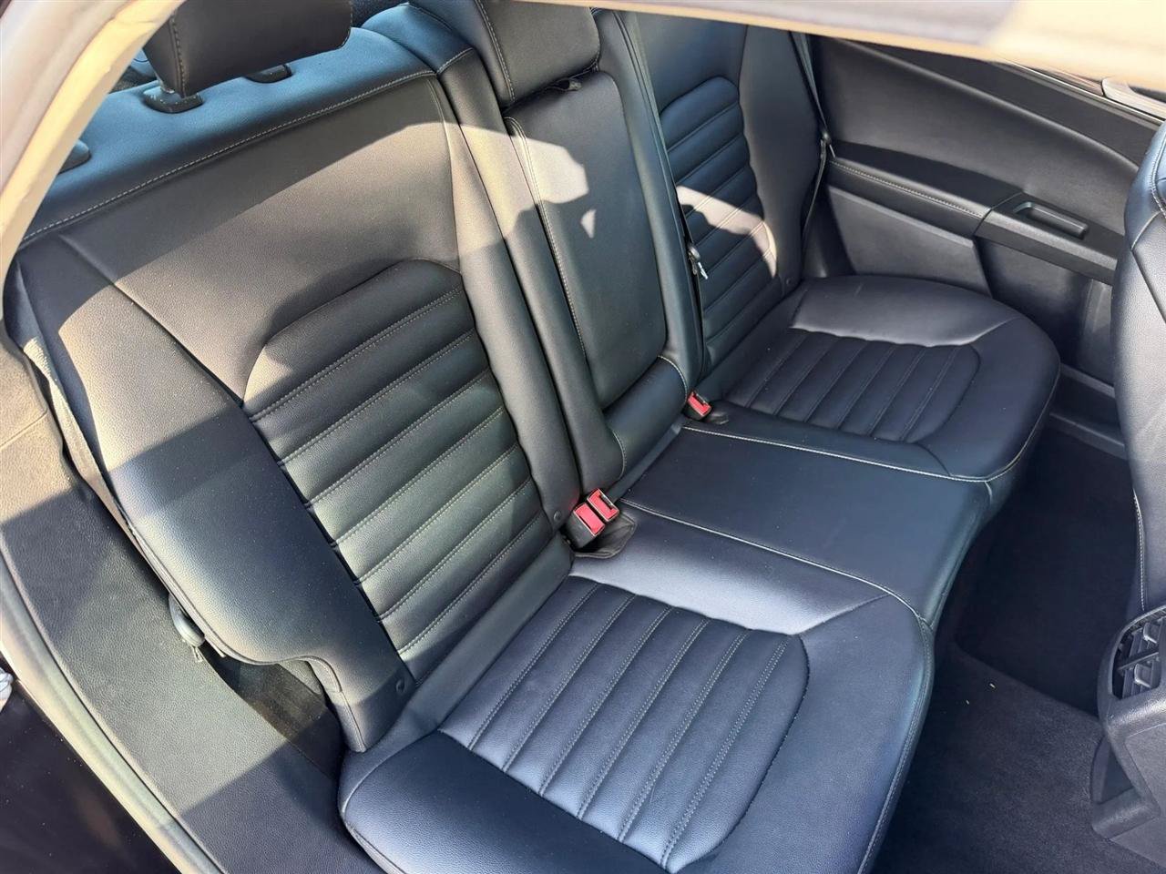 Used 2019 Ford Fusion SEL FWD image 30