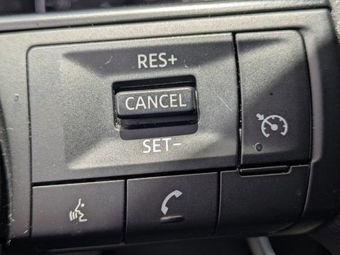 Used 2021 Nissan Rogue S FWD image 11