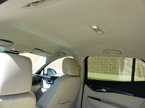 Used 2021 Buick Envision Essence FWD image 21