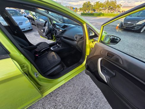 Used 2013 Ford Fiesta SE image 19