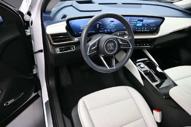 Used 2025 Buick Envision Avenir AWD/4WD image 15