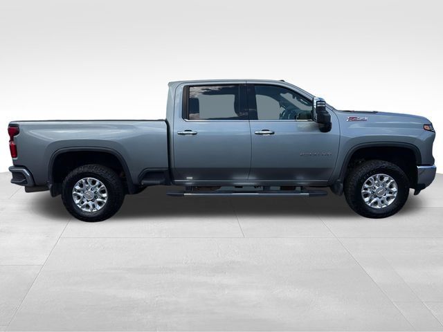 Used 2024 Chevrolet Silverado 2500 LTZ w/ LTZ Convenience Package AWD/4WD image 8