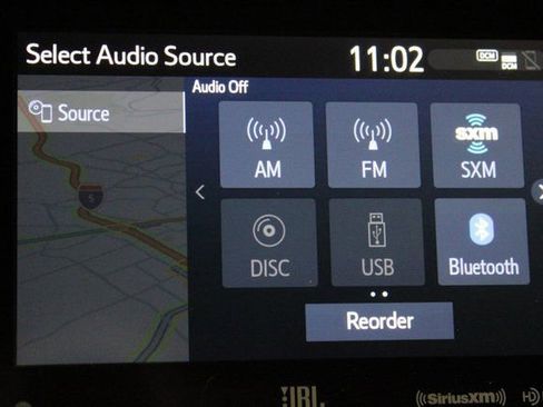 Used 2020 Toyota Sienna SE Premium w/ Nightshade Edition FWD image 19