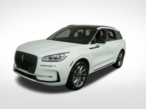 Used 2025 Lincoln Corsair Grand Touring w/ Equipment Group 301A AWD/4WD image 9