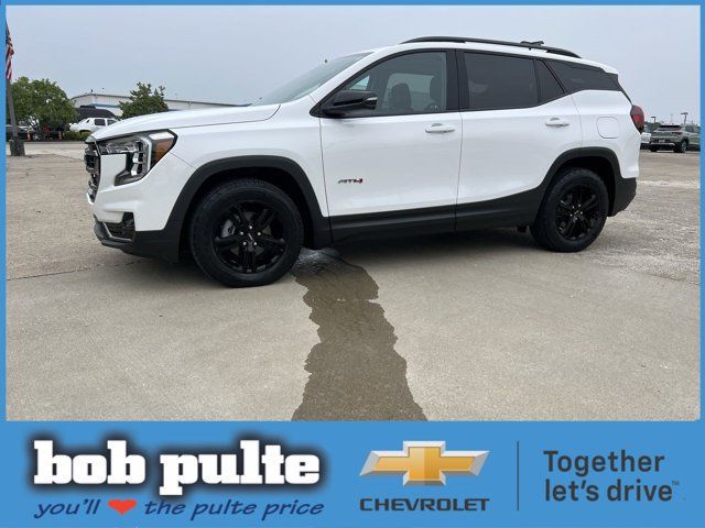 Used 2022 GMC Terrain AT4 w/ Infotainment Package II AWD/4WD image 1