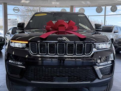 Used 2025 Jeep Grand Cherokee Limited 4xe image 4