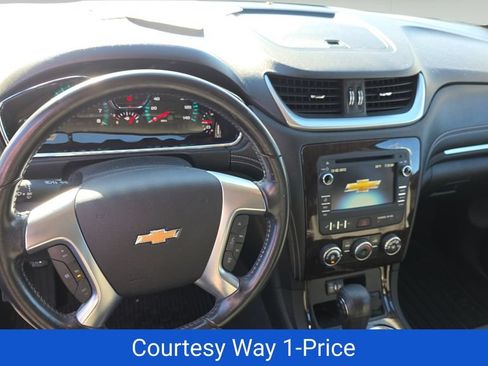 Used 2016 Chevrolet Traverse LT FWD image 12