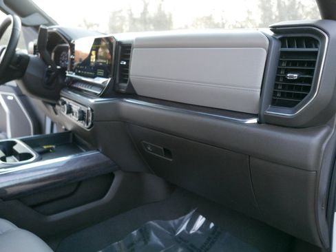 Used 2024 Chevrolet Silverado 3500 LTZ w/ LTZ Convenience Package image 20