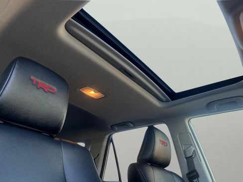 Certified 2023 Toyota 4Runner TRD Off-Road Premium image 22