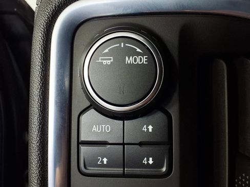 Used 2021 Chevrolet Silverado 1500 LT w/ Texas Edition Plus AWD/4WD image 16