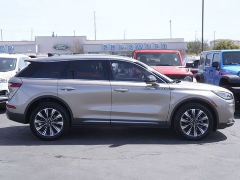 Used 2020 Lincoln Corsair Reserve image 5